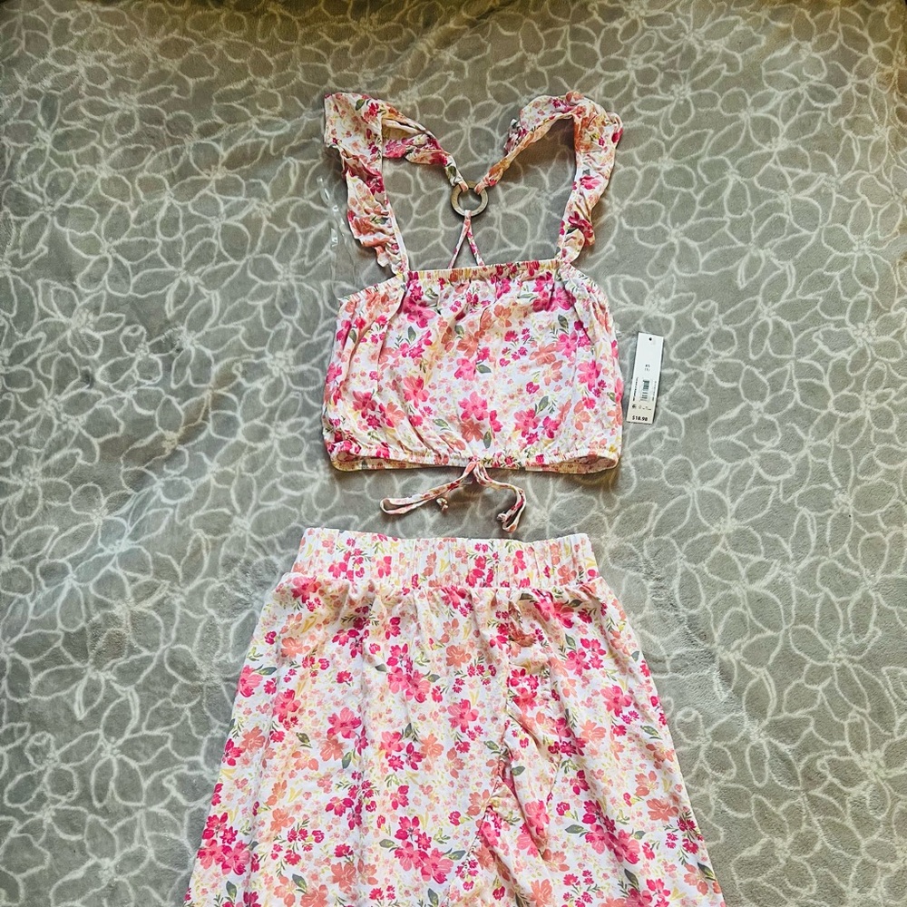 NWT Floral set with long skirt